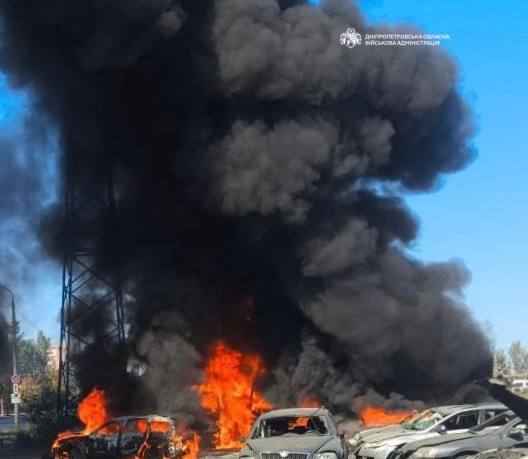Ворог двічі атакував Дніпро: є загиблі та поранені - ФОТО