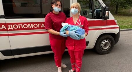 В Кам’янському у жінки прийняли 12-ті пологи