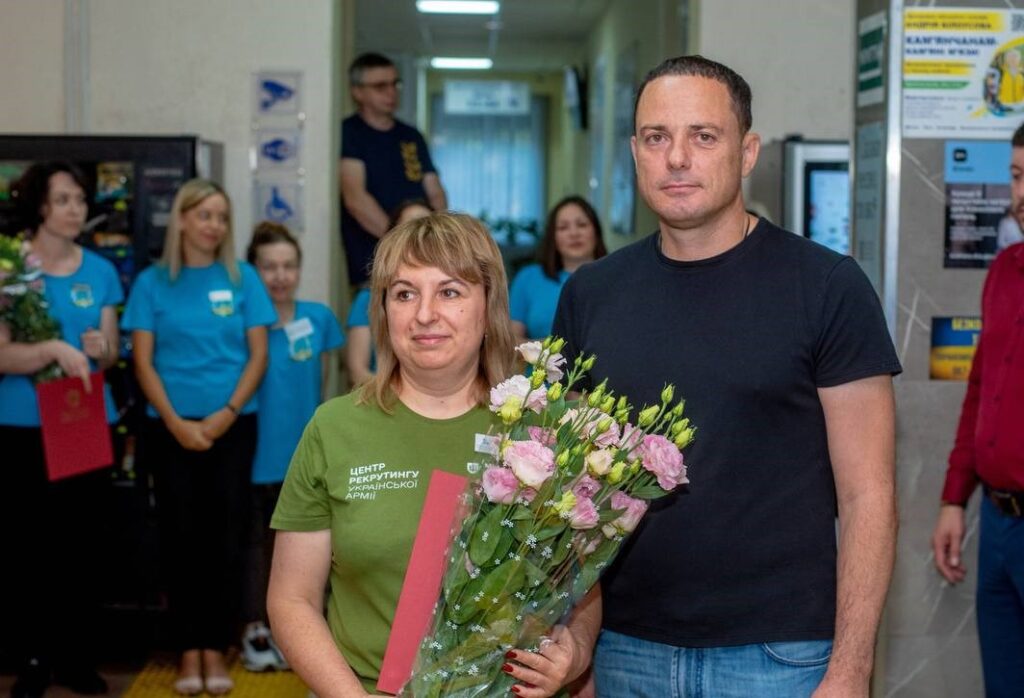В Кам'янському з прийдешнім професійним святом привітали адміністраторів ЦНАПів - ФОТО