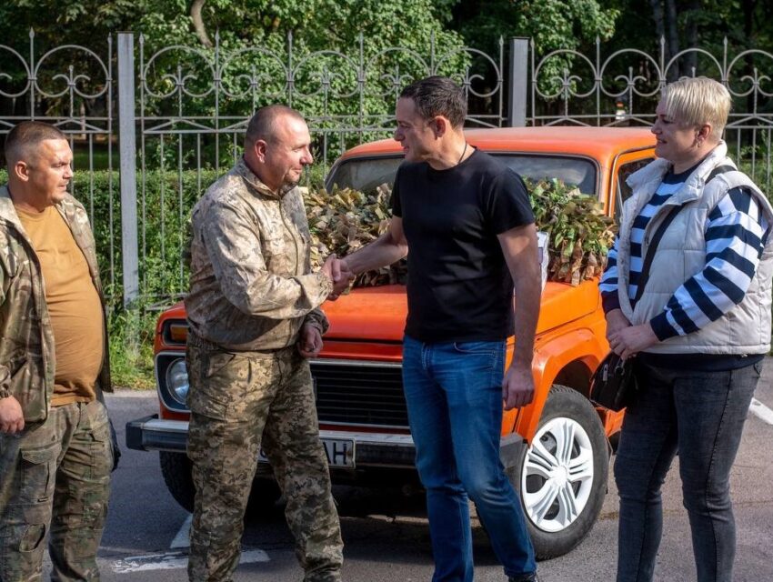 Кам’янське передало авто землякам, що захищають країну на Покровському напрямку