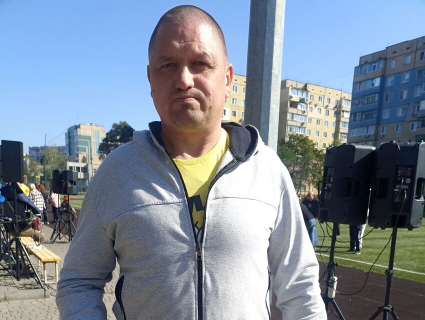 «Скоро зможу шапку надіти»: історія колишнього військового Дениса Балабушкіна з Кам’янського, який отримав важке поранення під час служби на Донеччині