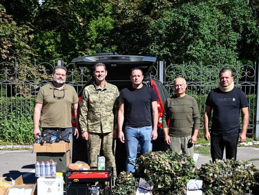 Кам’янське продовжує підтримувати військових всім необхідним для роботи в польових умовах