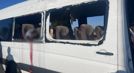 На Дніпропетровщині ворожий дрон влучив у маршрутку, п’ятеро людей загинули