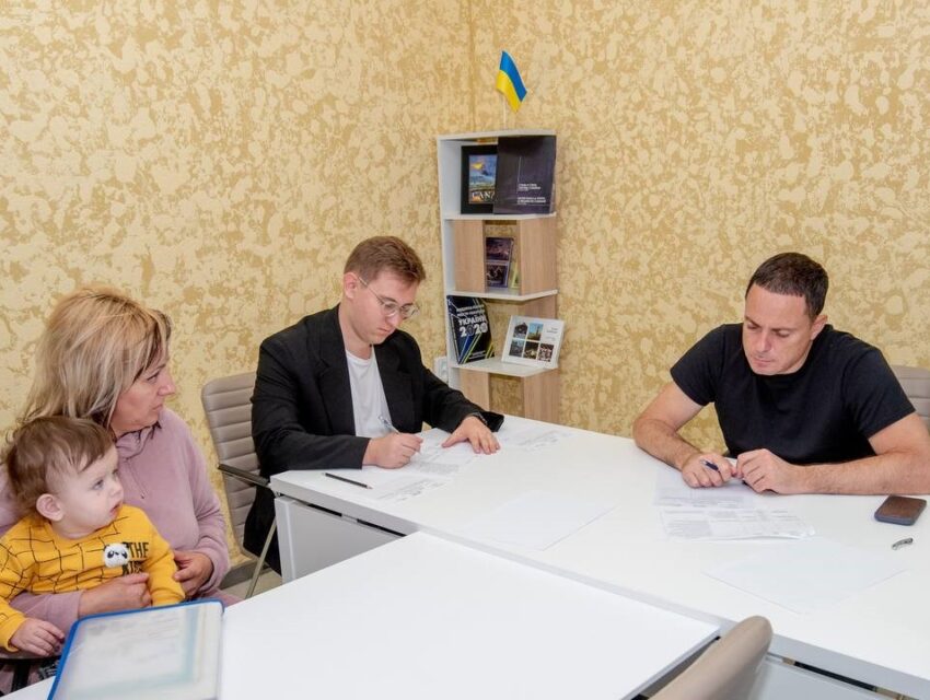 Питання житлово-комунального господарства в пріоритеті: мер Кам’янського провів черговий особистий прийом громадян