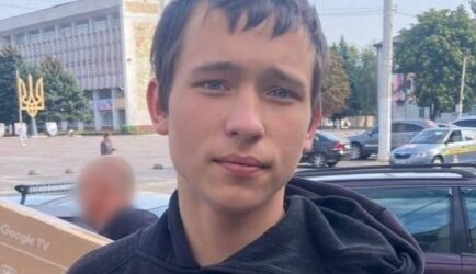 В Кам’янському районі розшукують 15-річного мешканця Закарпаття Данила Захарова