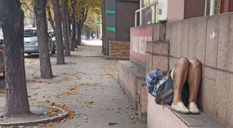 Це може статись з кожним будь-коли: що робити, коли побачили непритомну людину, яка лежить на вулиці